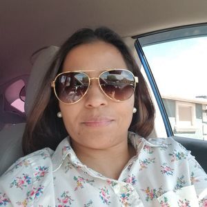 Meet your Posher, Claudia